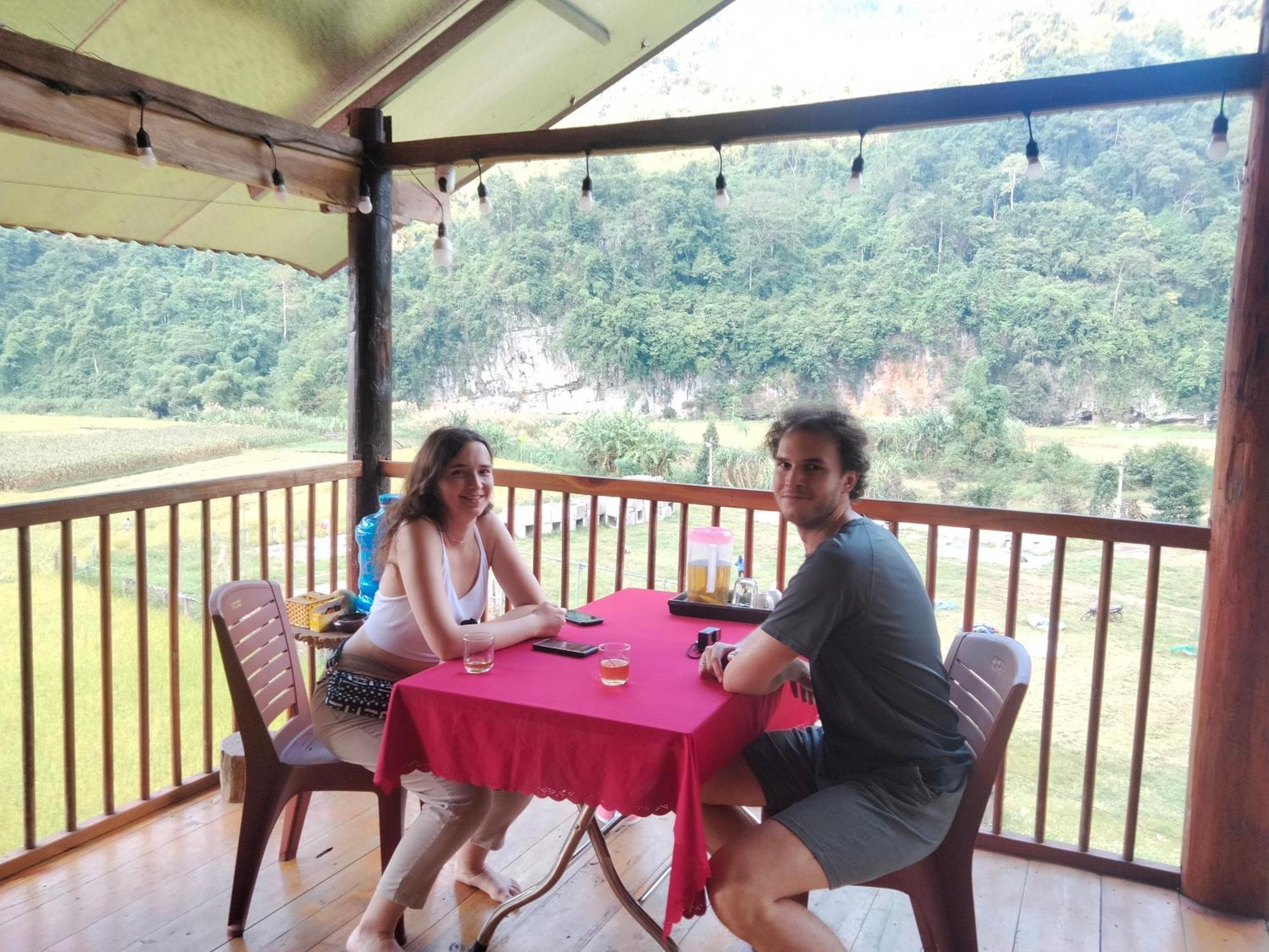 Tran Xuan Homestay Ba Be Exteriör bild
