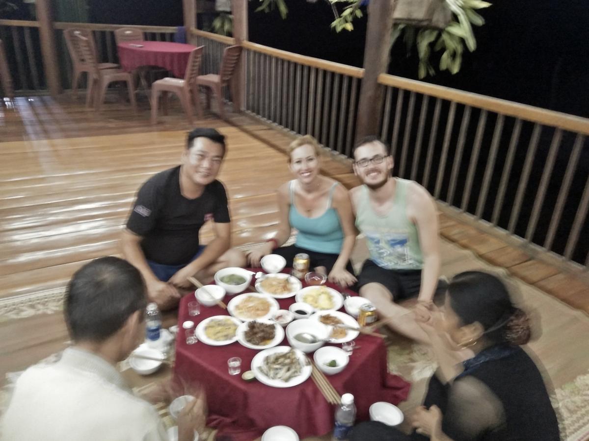 Tran Xuan Homestay Ba Be Exteriör bild