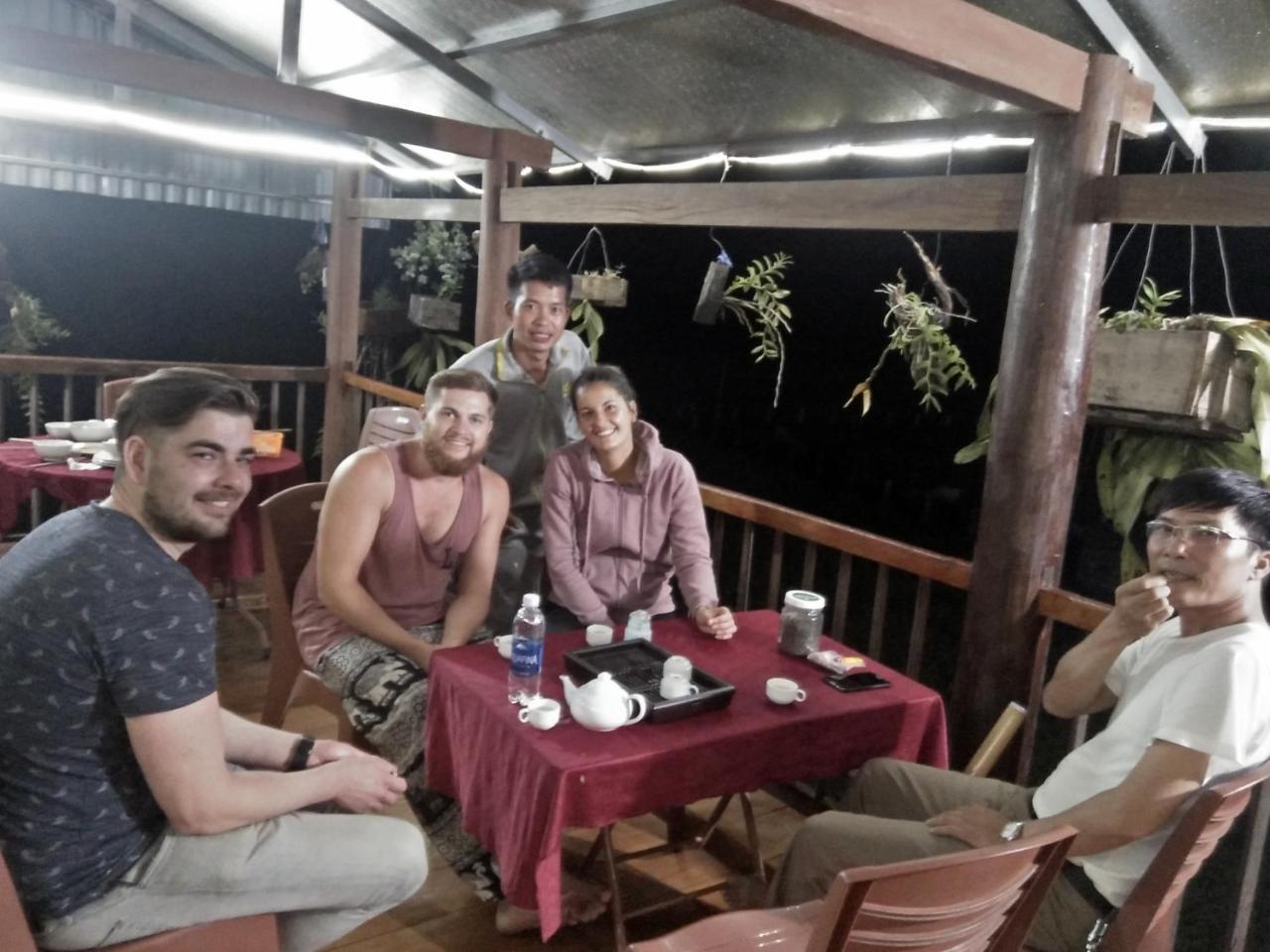 Tran Xuan Homestay Ba Be Exteriör bild