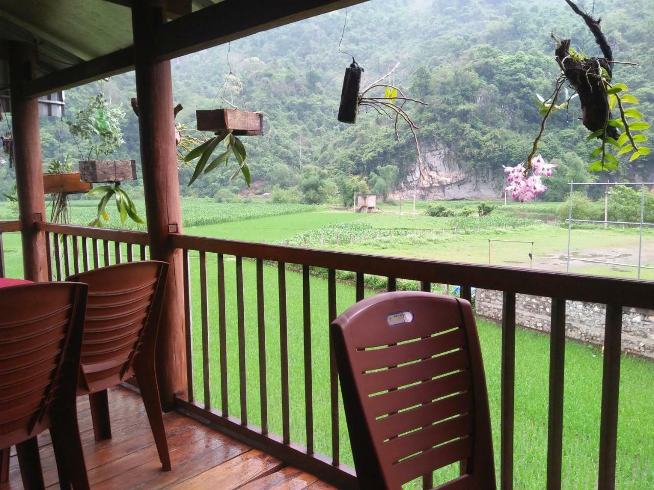 Tran Xuan Homestay Ba Be Exteriör bild